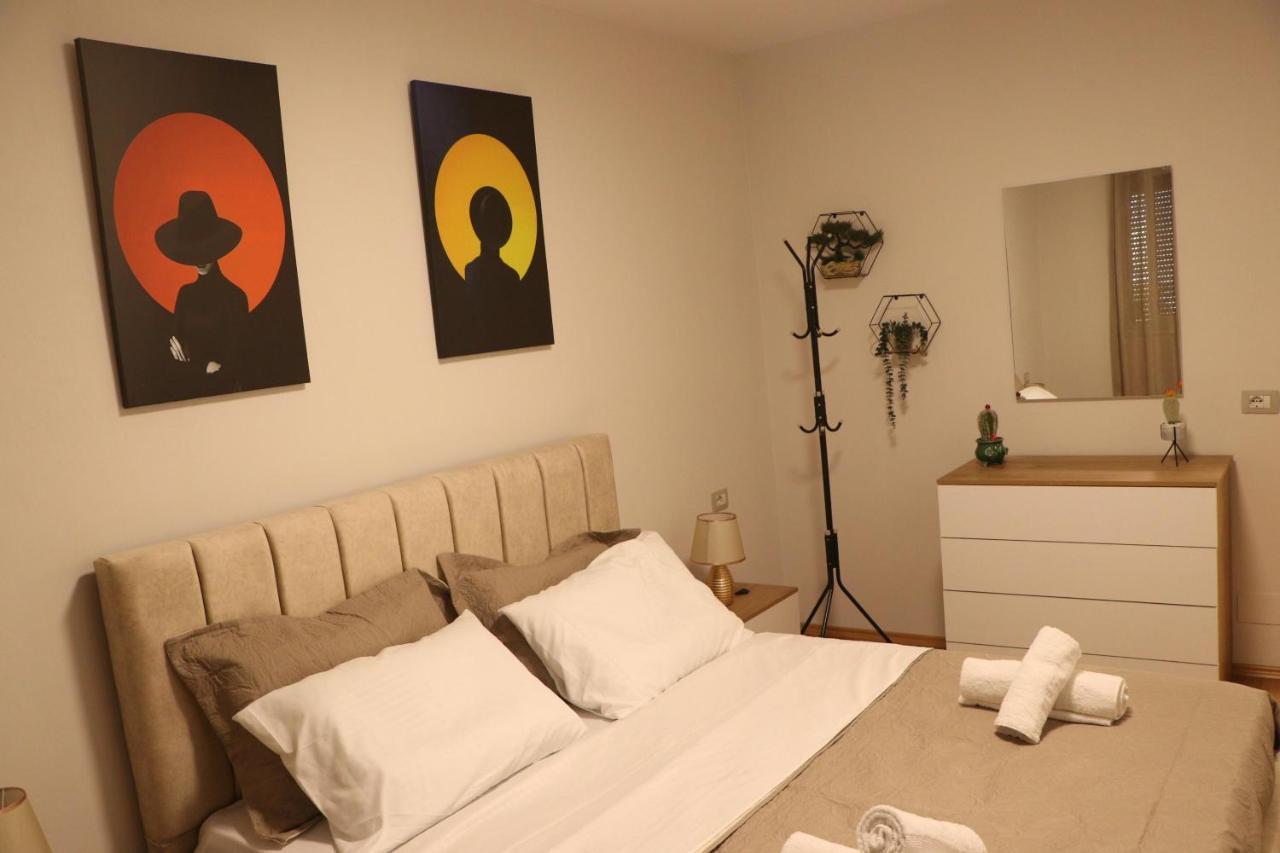 Pine Apartment Тирана Екстер'єр фото